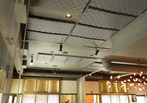 Restaurant-and-Bar-Soundproofing-2a